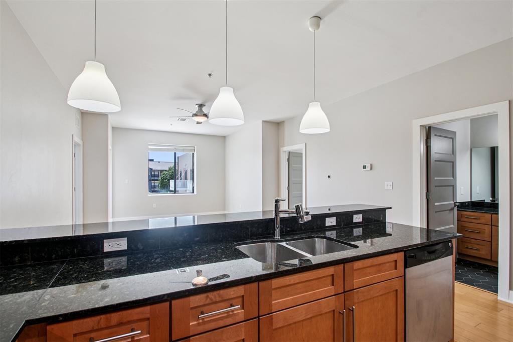 444 N Central Avenue Unit: 204