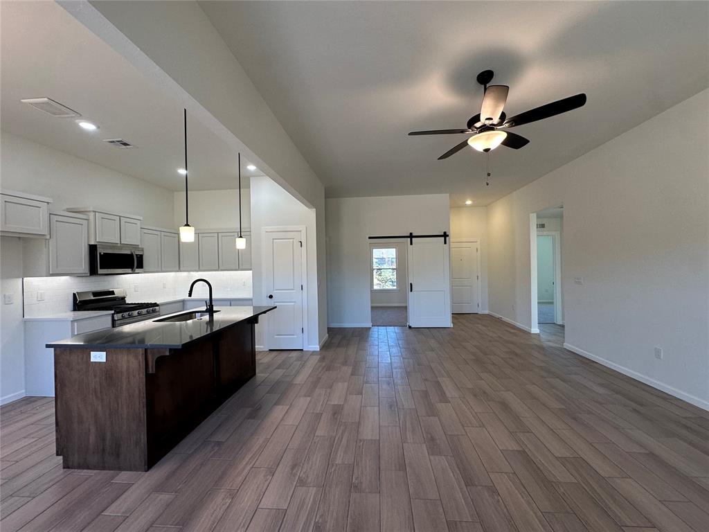 1009 Redwood Creek Drive