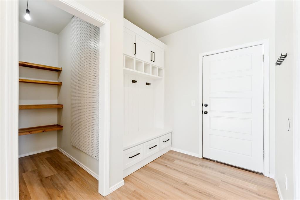 17400 Pantera Avenue