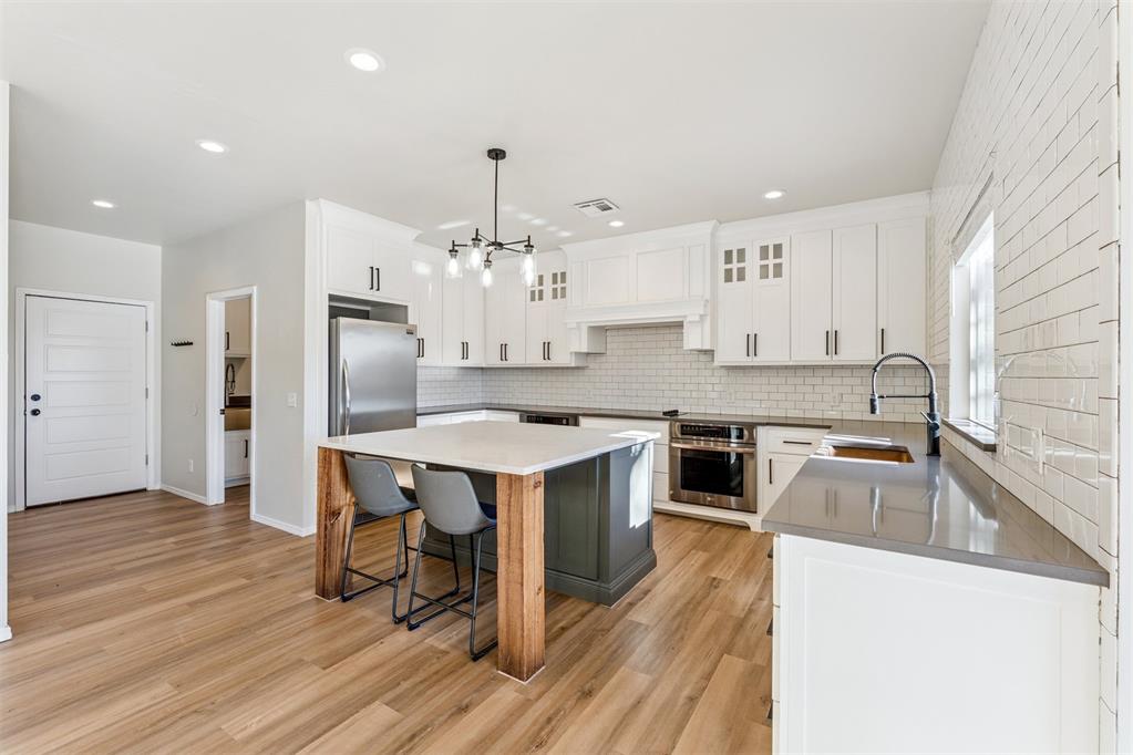 17400 Pantera Avenue