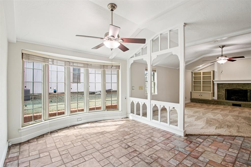 9111 Oak Hollow Drive