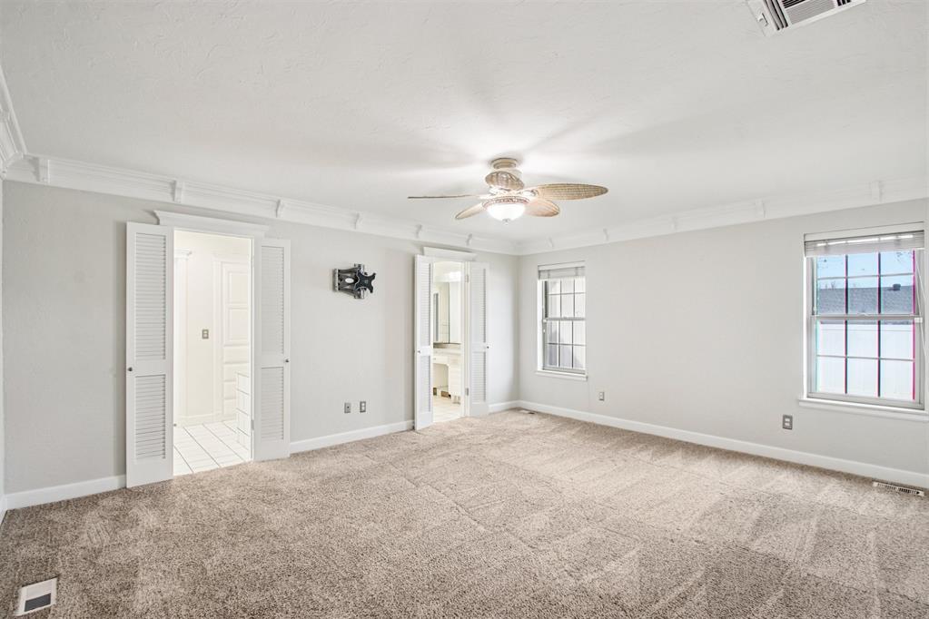 9111 Oak Hollow Drive