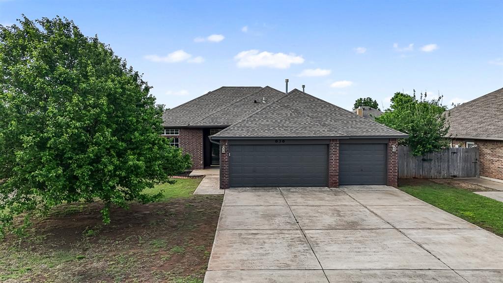636 Hunters Way