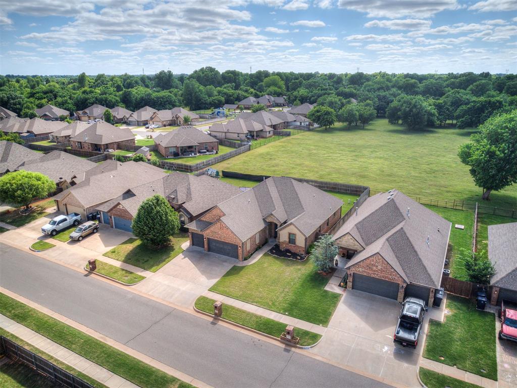 2513 Wayne Cutt Avenue