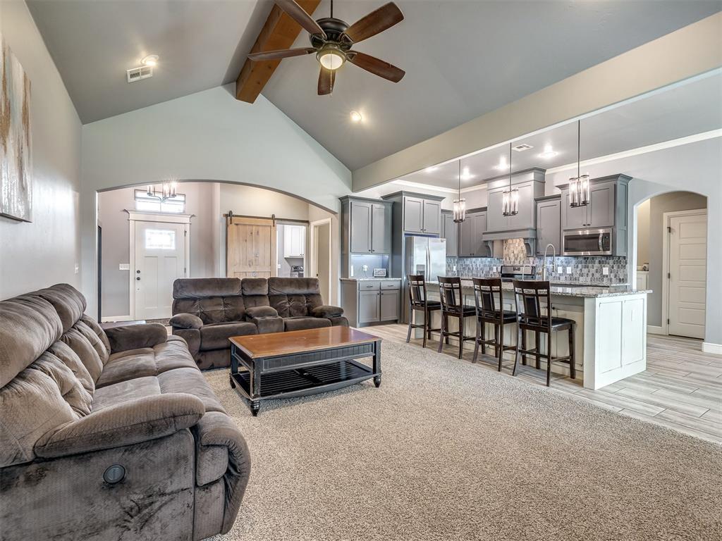 2513 Wayne Cutt Avenue