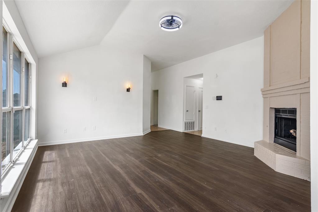 9237 Apple Drive