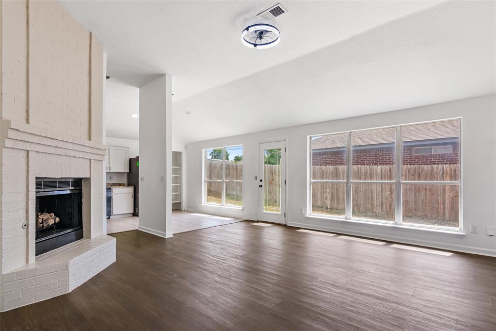 9237 Apple Drive