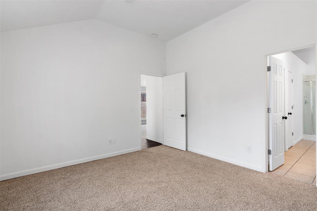 9237 Apple Drive