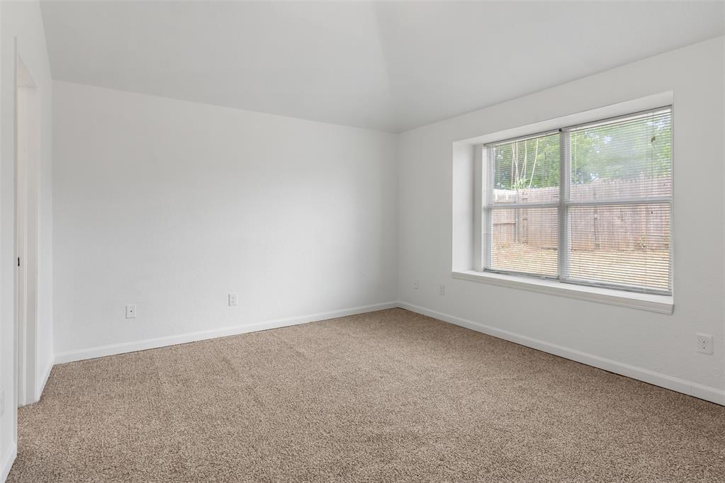 9237 Apple Drive