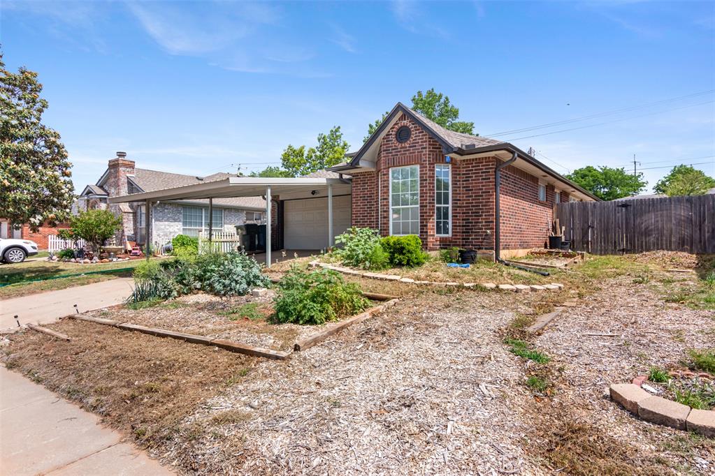 9237 Apple Drive