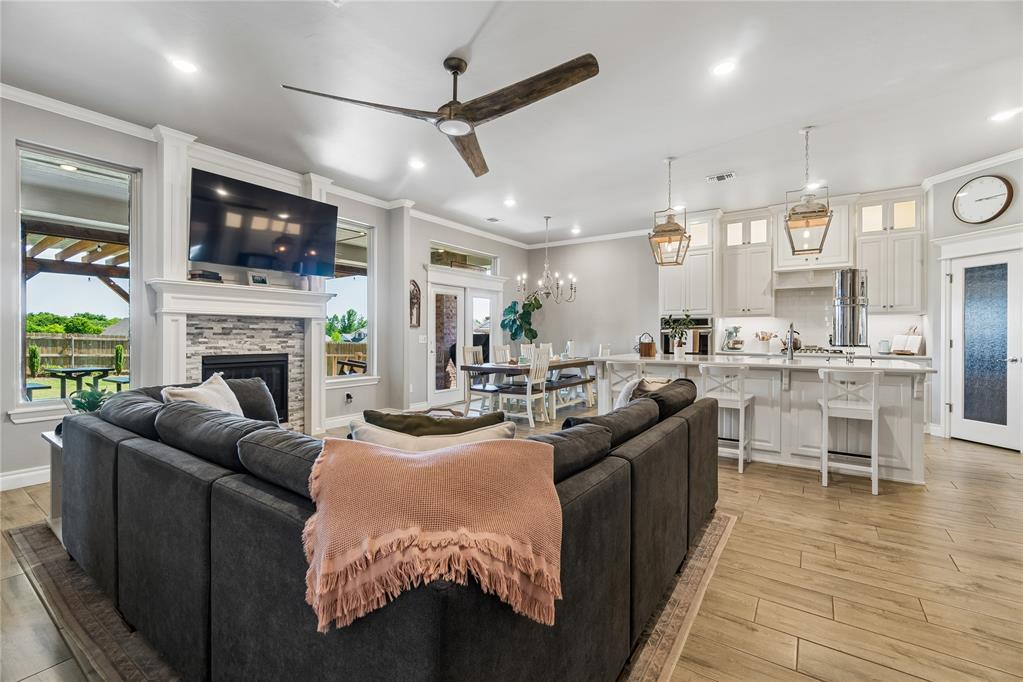 3016 Drake Crest Drive