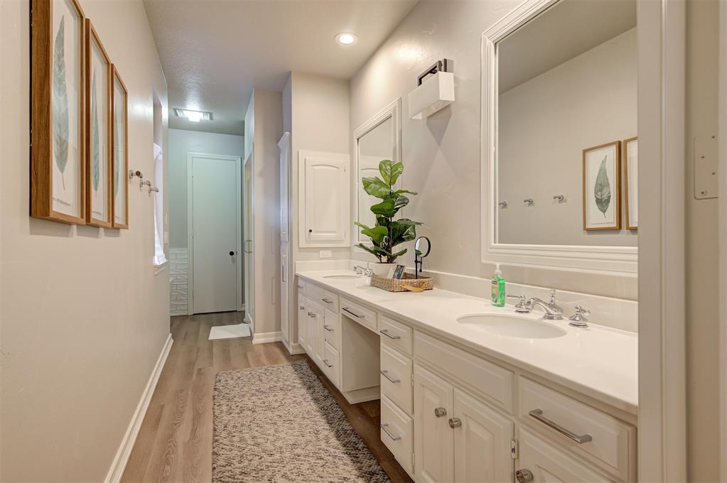 2100 Cobblestone Court Unit: 106