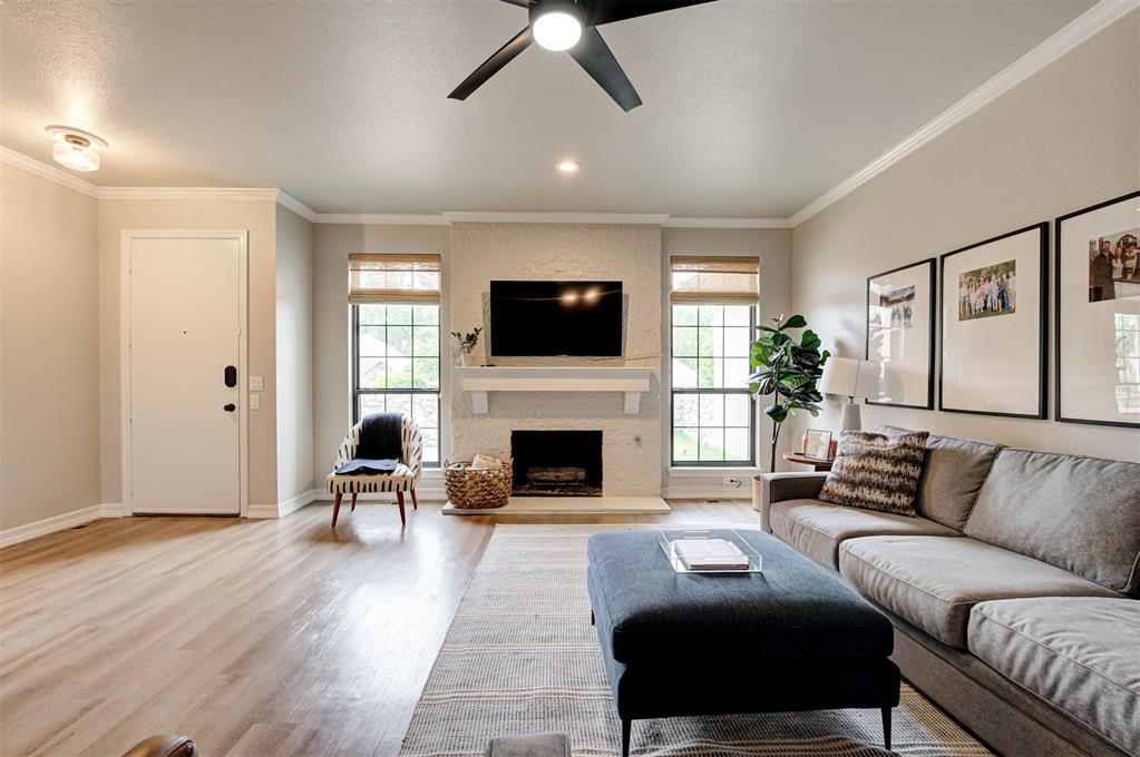 2100 Cobblestone Court Unit: 106