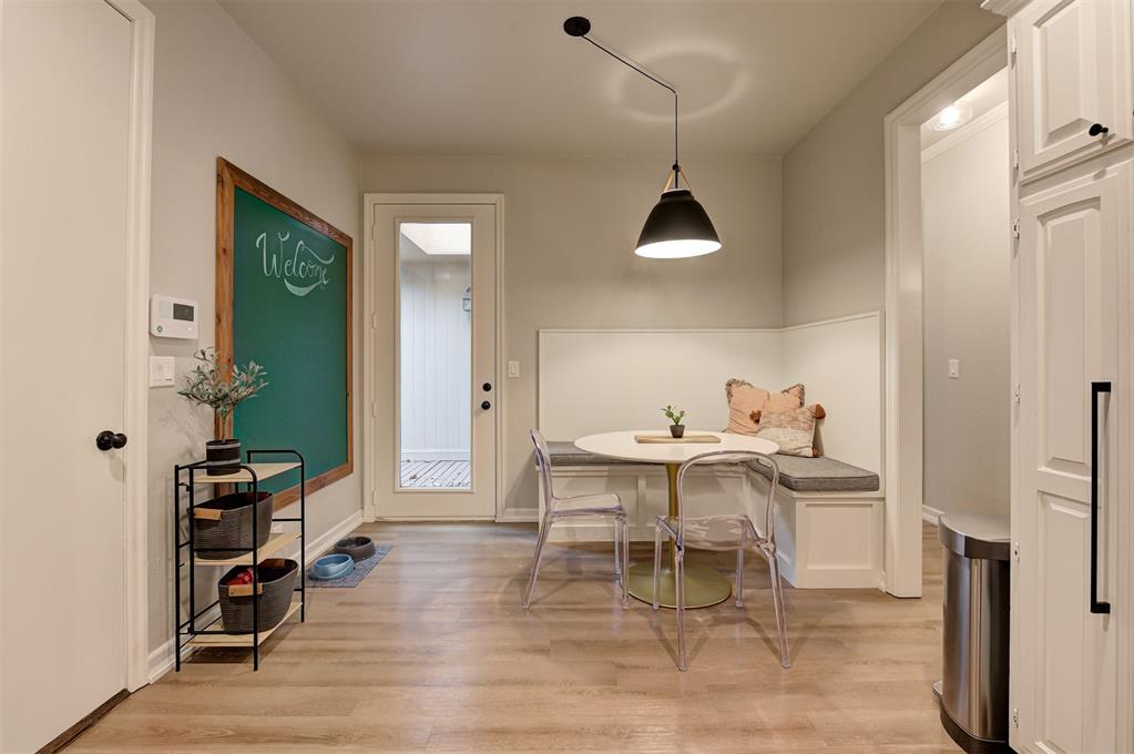 2100 Cobblestone Court Unit: 106