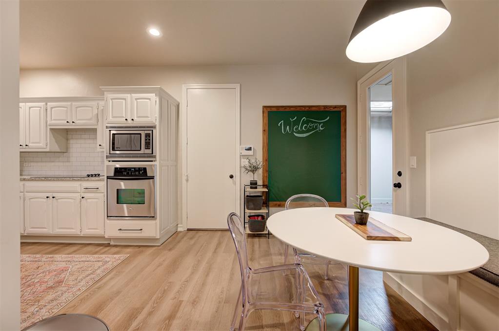 2100 Cobblestone Court Unit: 106