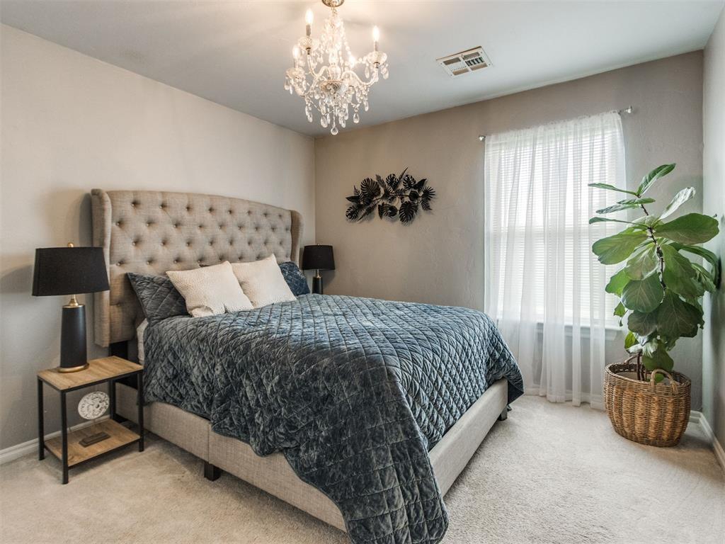 1105 Julies Trail