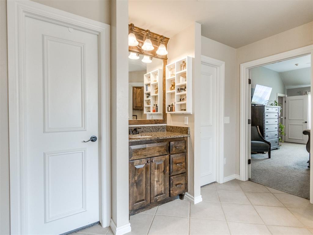 1105 Julies Trail