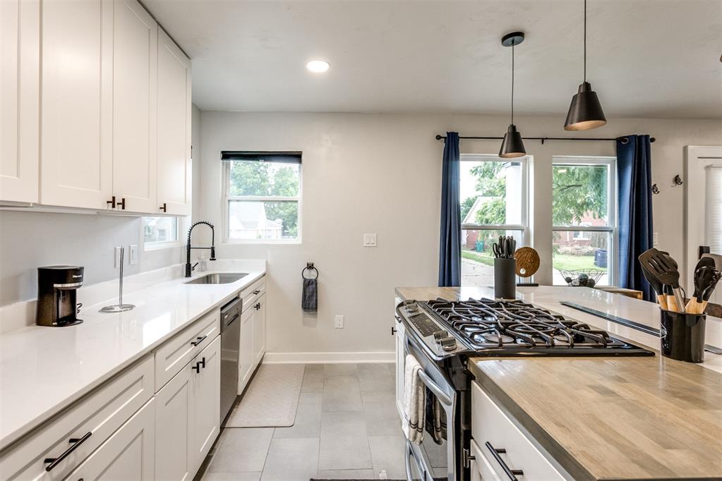 1212 NW 48th Street