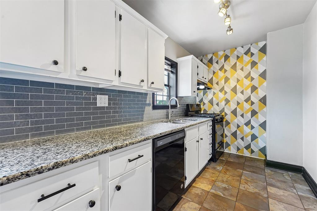 1928 NW 37th Street