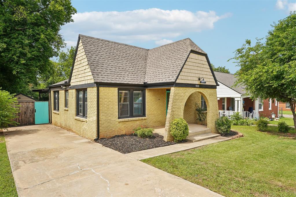 1928 NW 37th Street