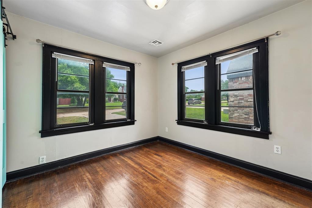1928 NW 37th Street