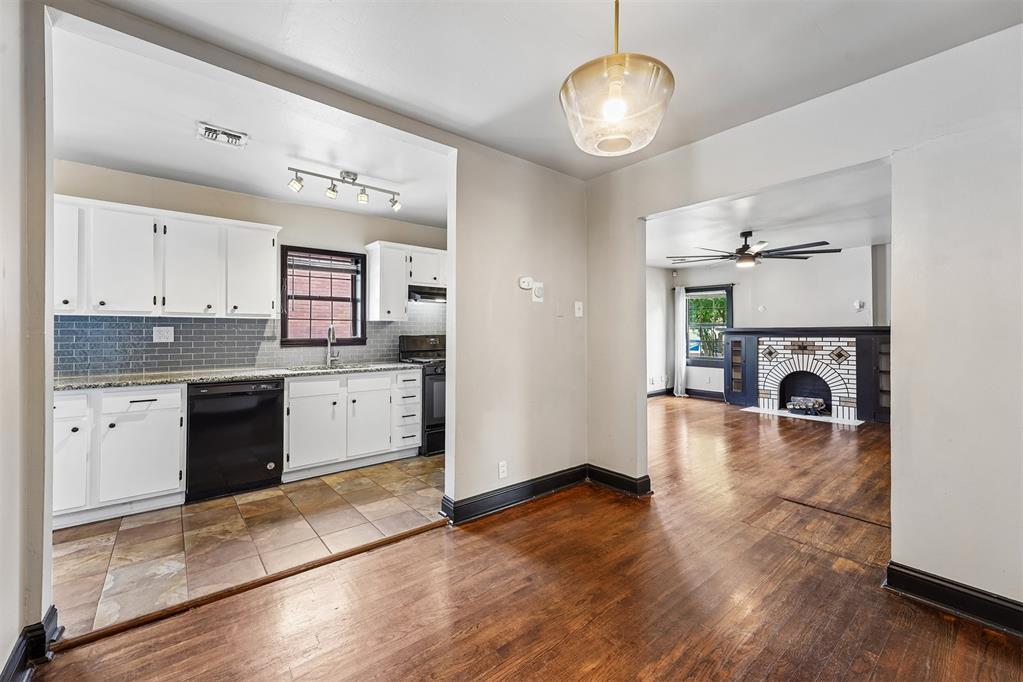 1928 NW 37th Street