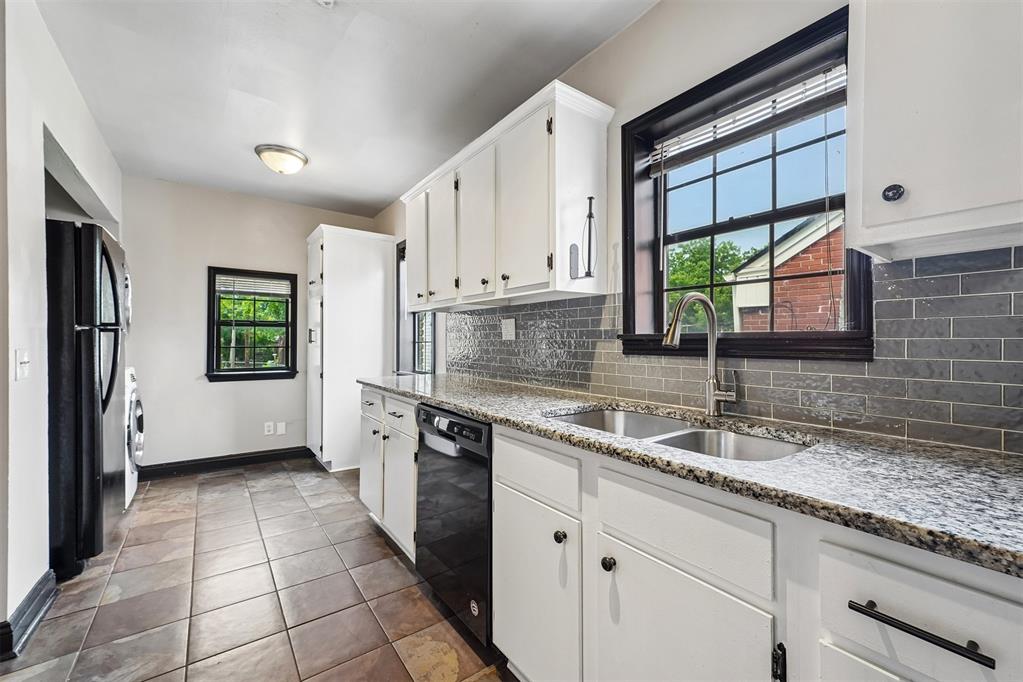 1928 NW 37th Street