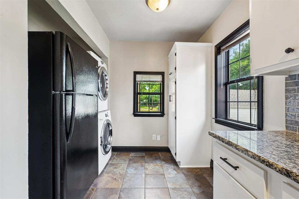 1928 NW 37th Street