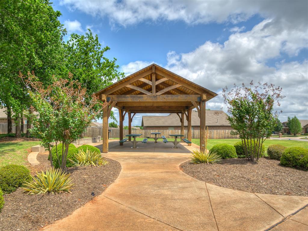 611 Red Cedar Way