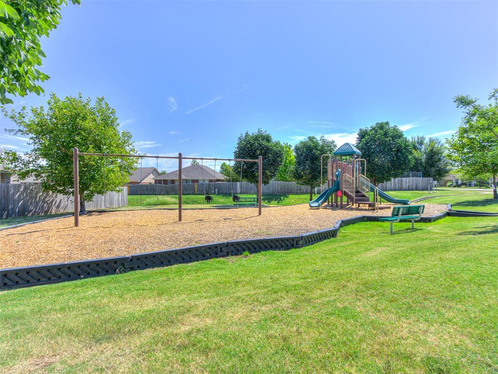 611 Red Cedar Way