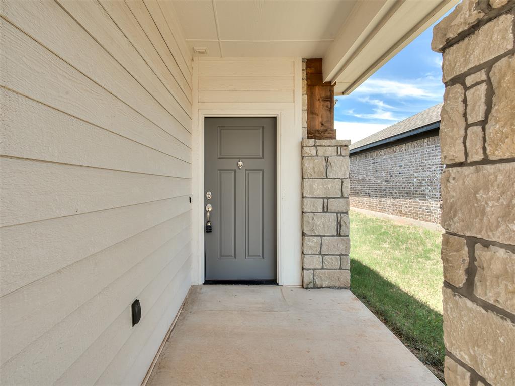 611 Red Cedar Way