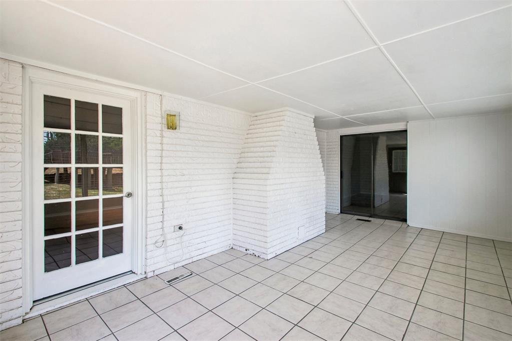 812 Dripping Springs Drive
