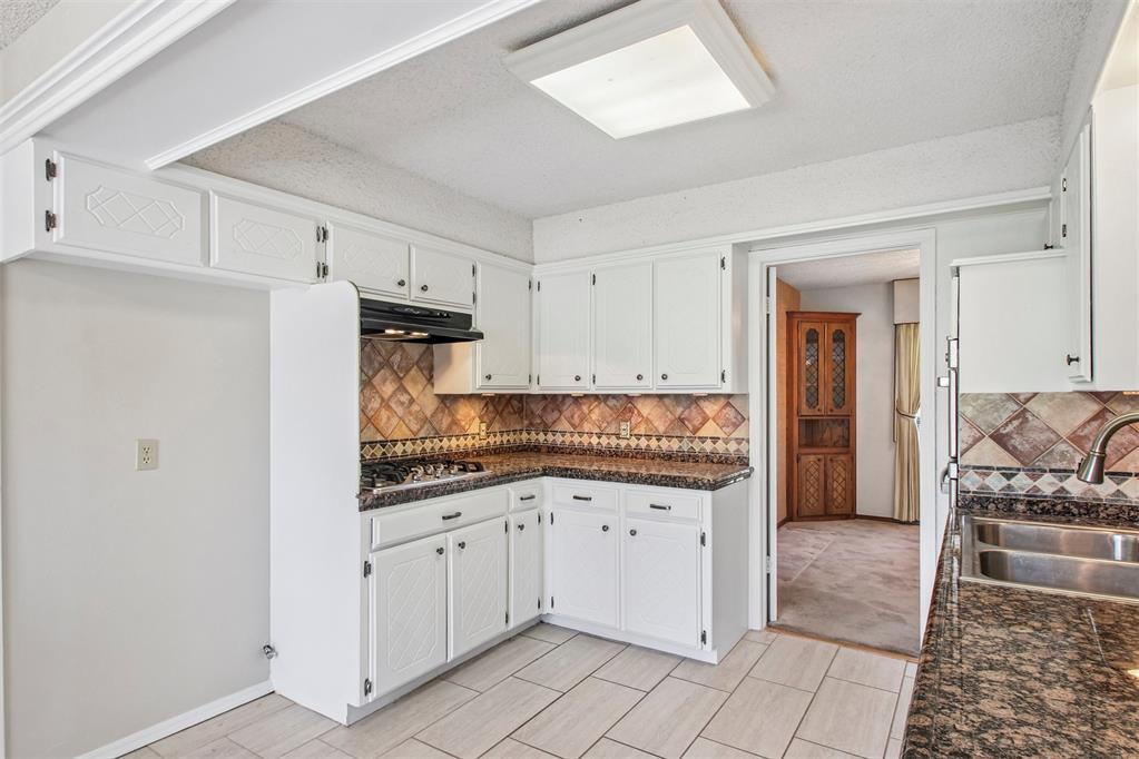 812 Dripping Springs Drive