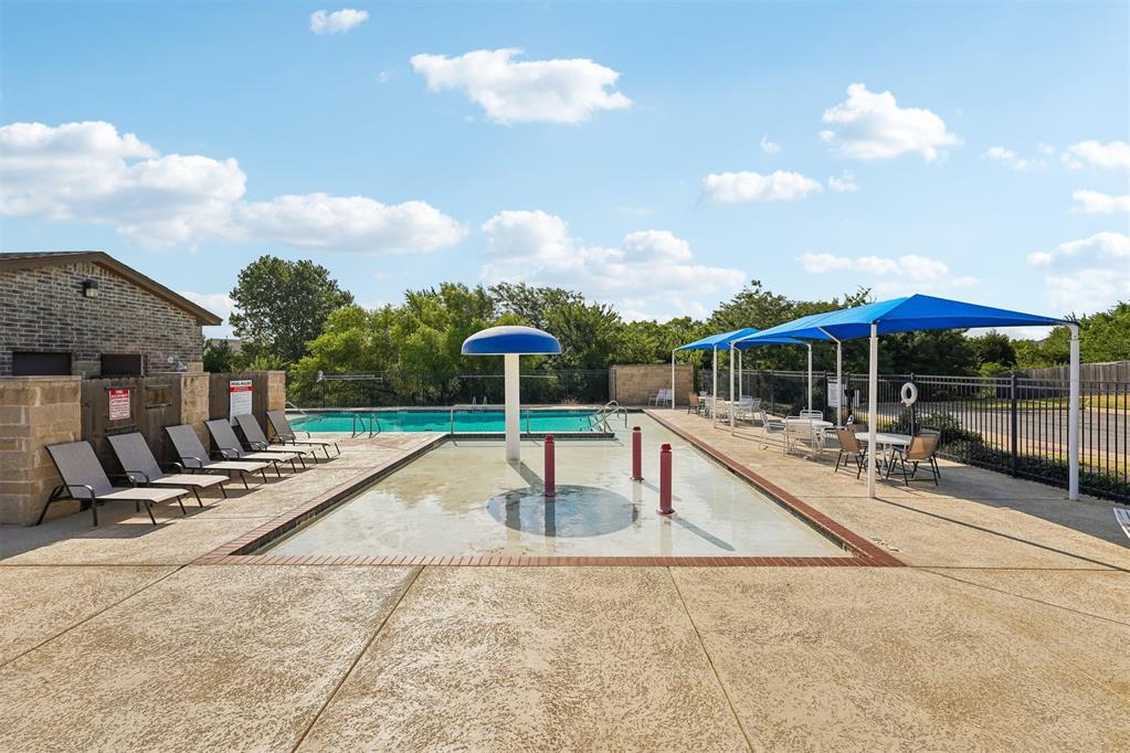 14721 Rambling Creek Circle