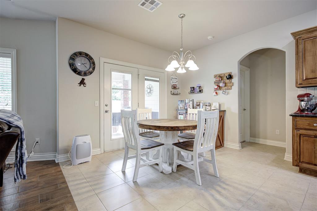 16300 W Petaluma Place