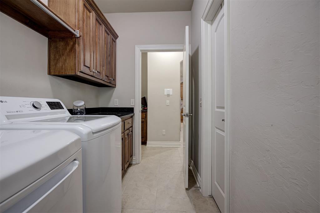 16300 W Petaluma Place
