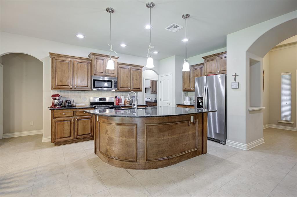 16300 W Petaluma Place