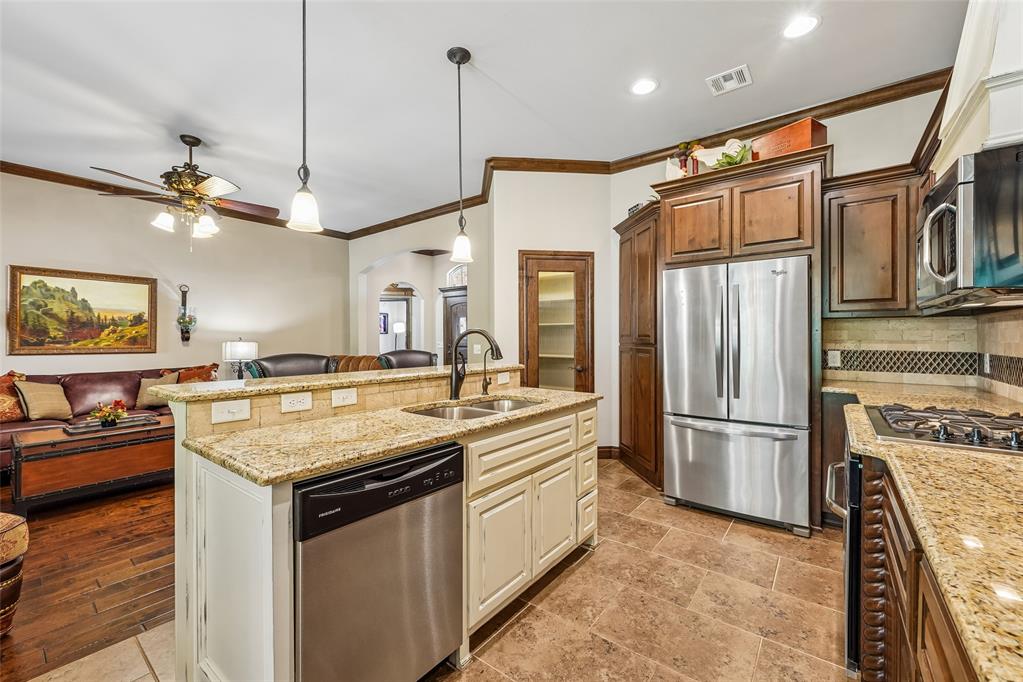 3917 Lakeshire Ridge Court