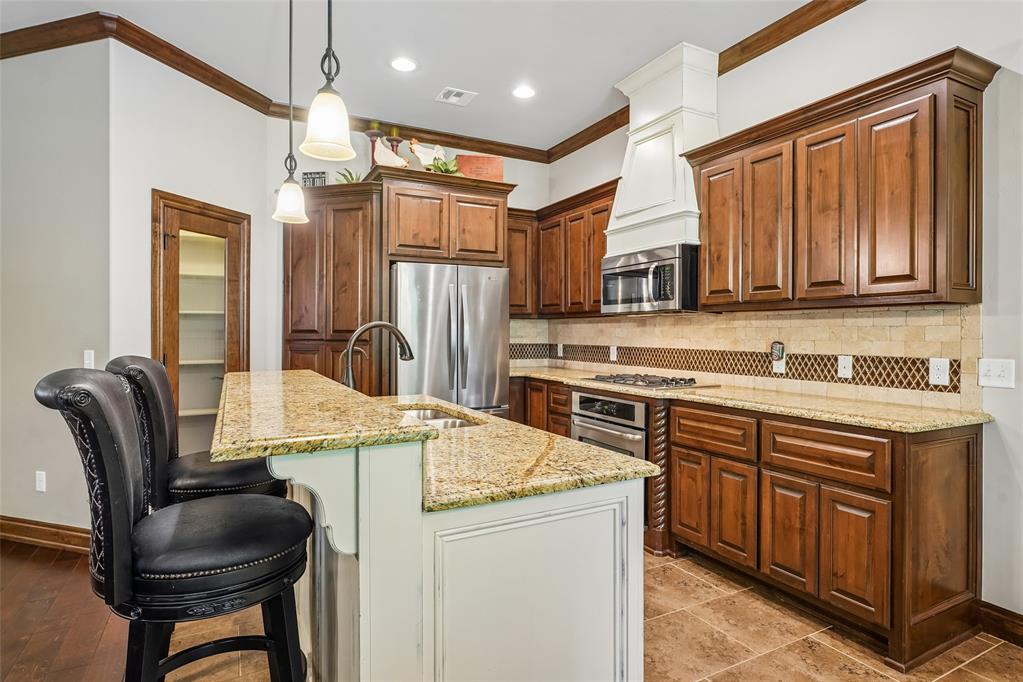 3917 Lakeshire Ridge Court