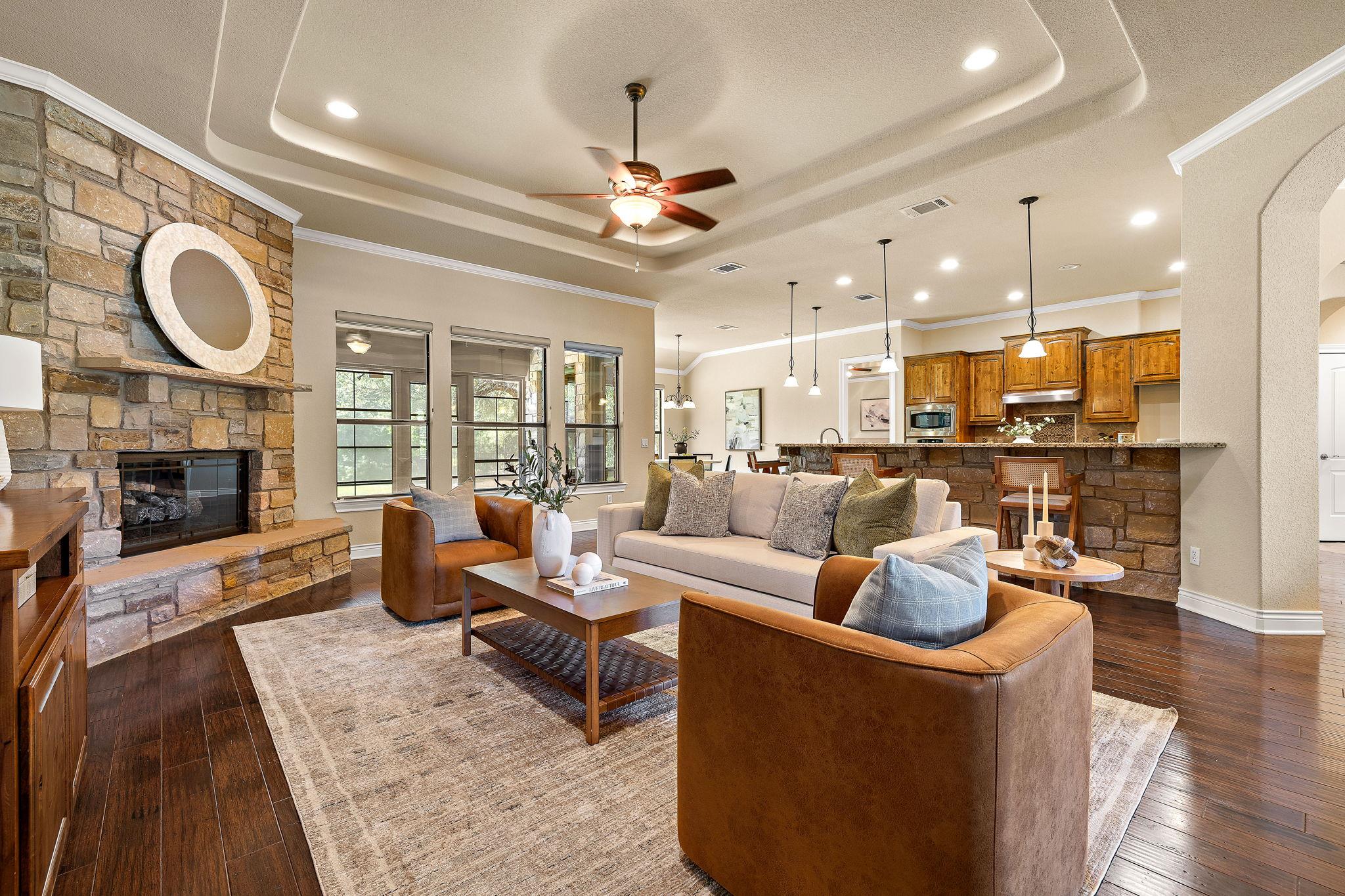 165 Silverado DR