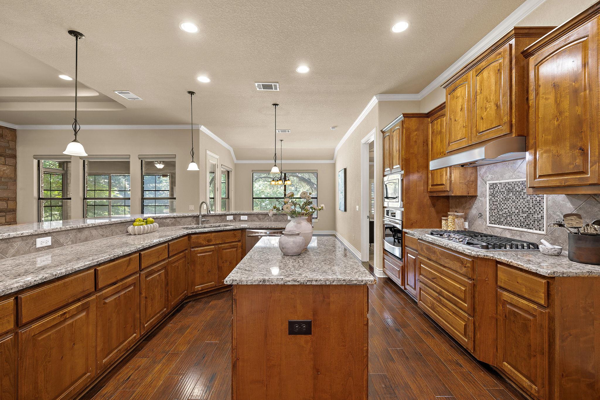 165 Silverado DR