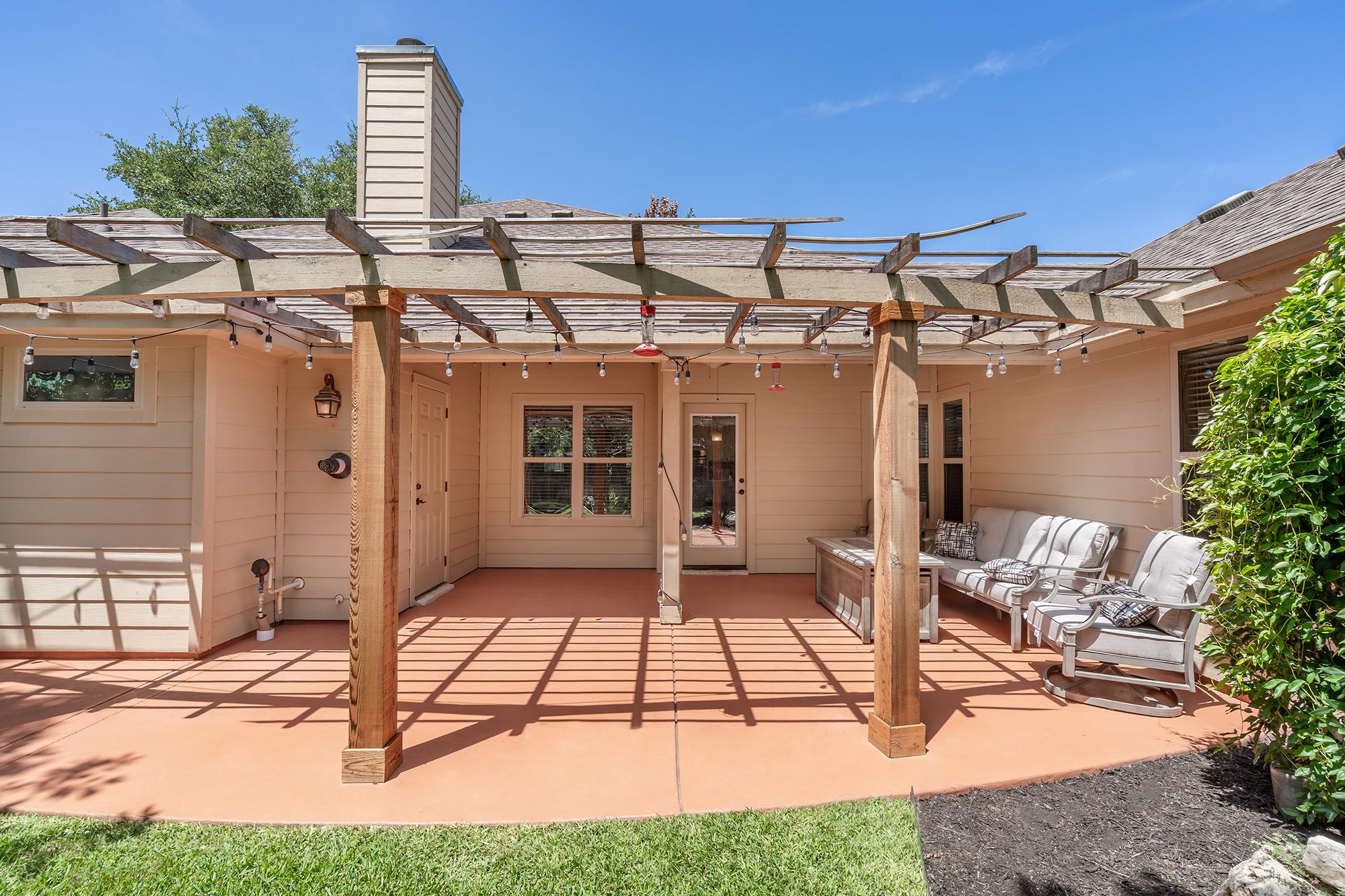 30011 Edgewood DR