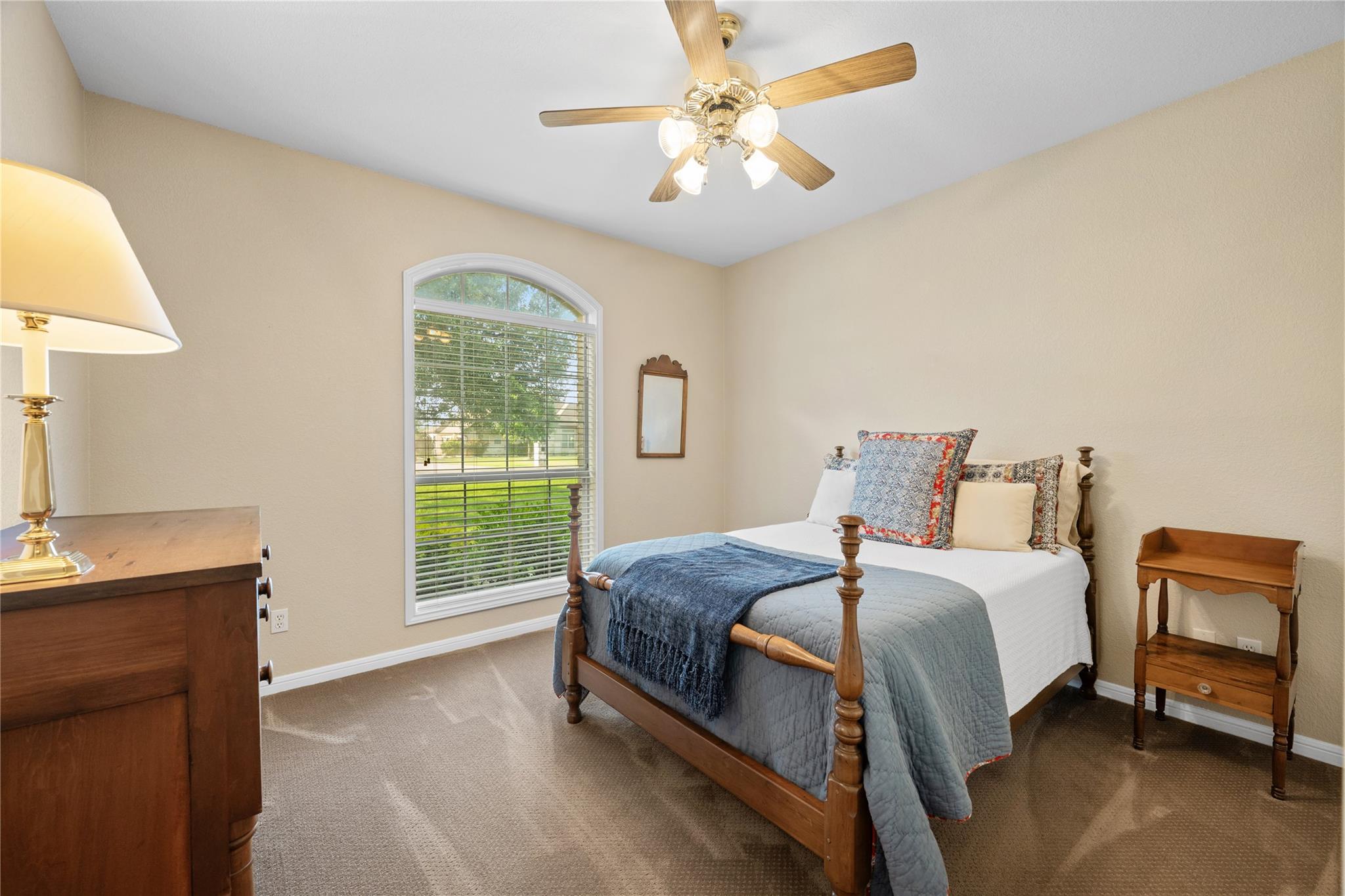266 Courtnees WAY