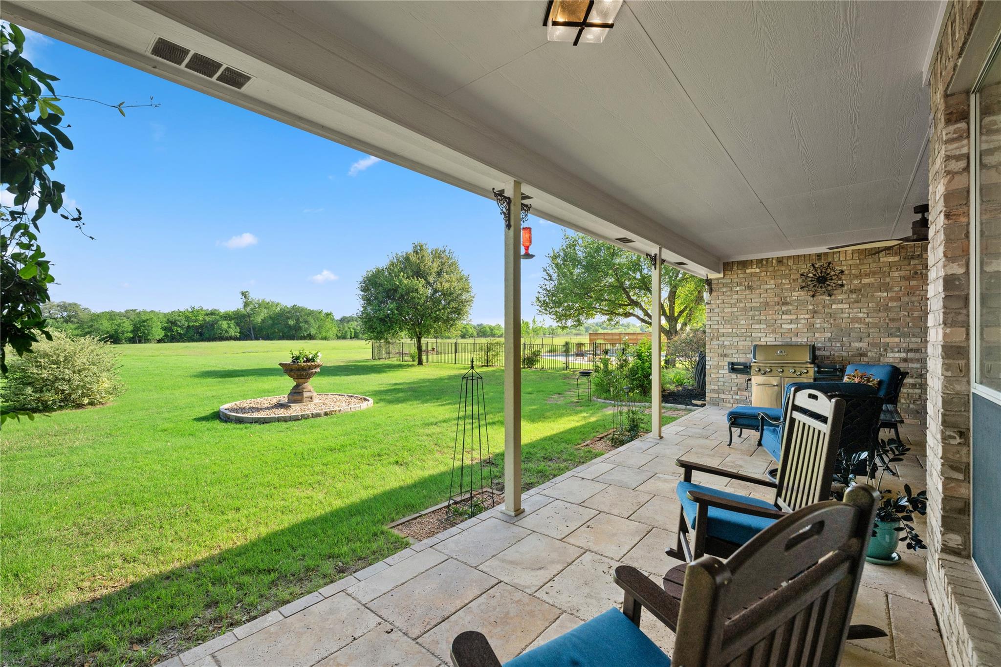 266 Courtnees WAY