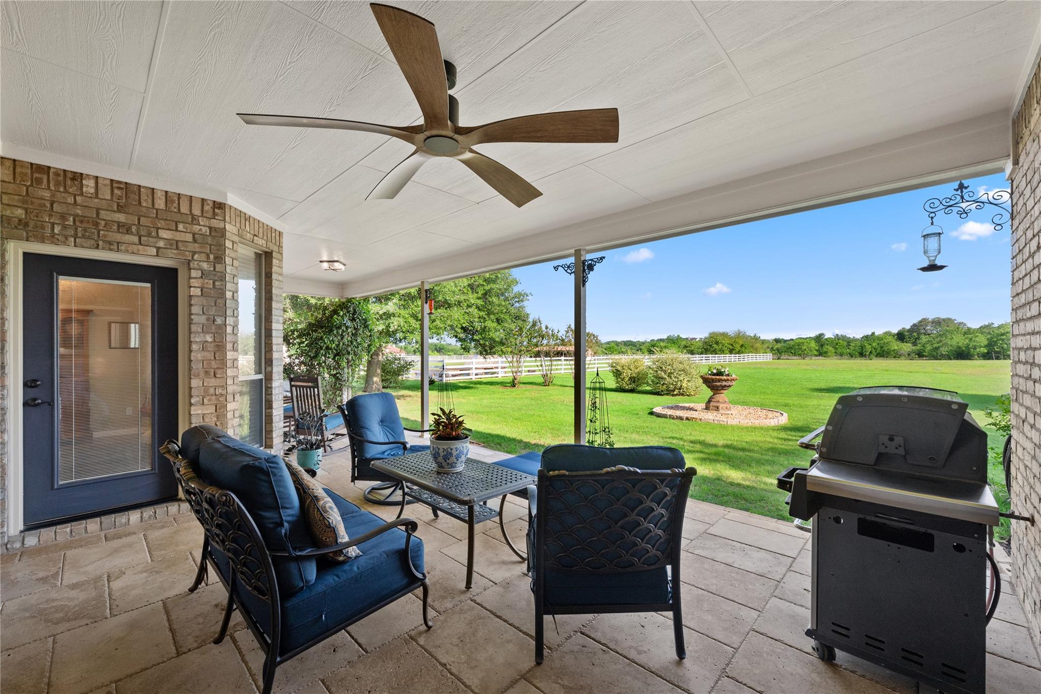 266 Courtnees WAY