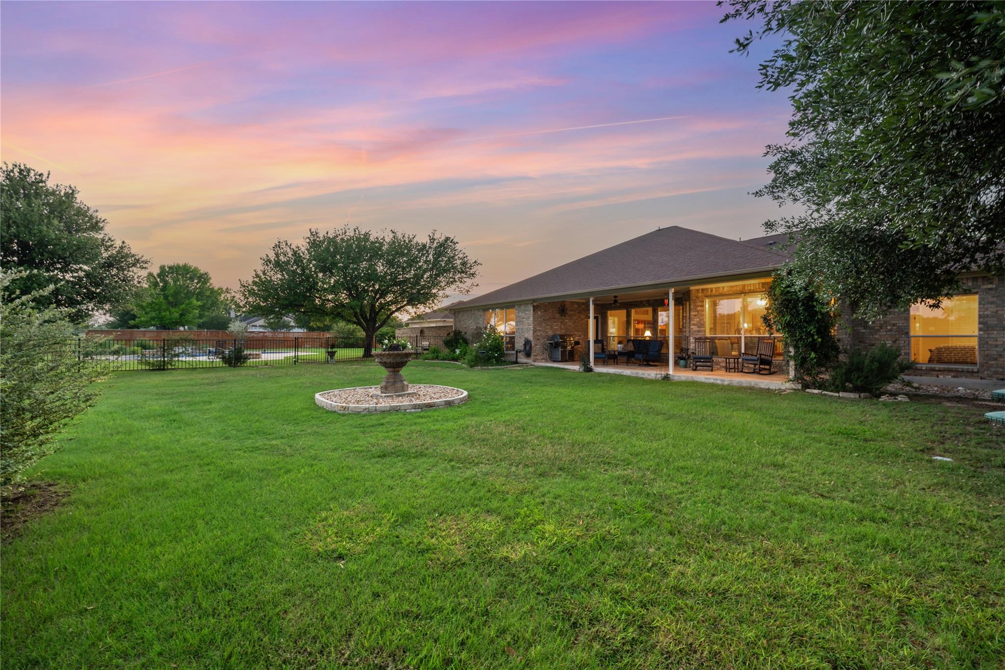 266 Courtnees WAY