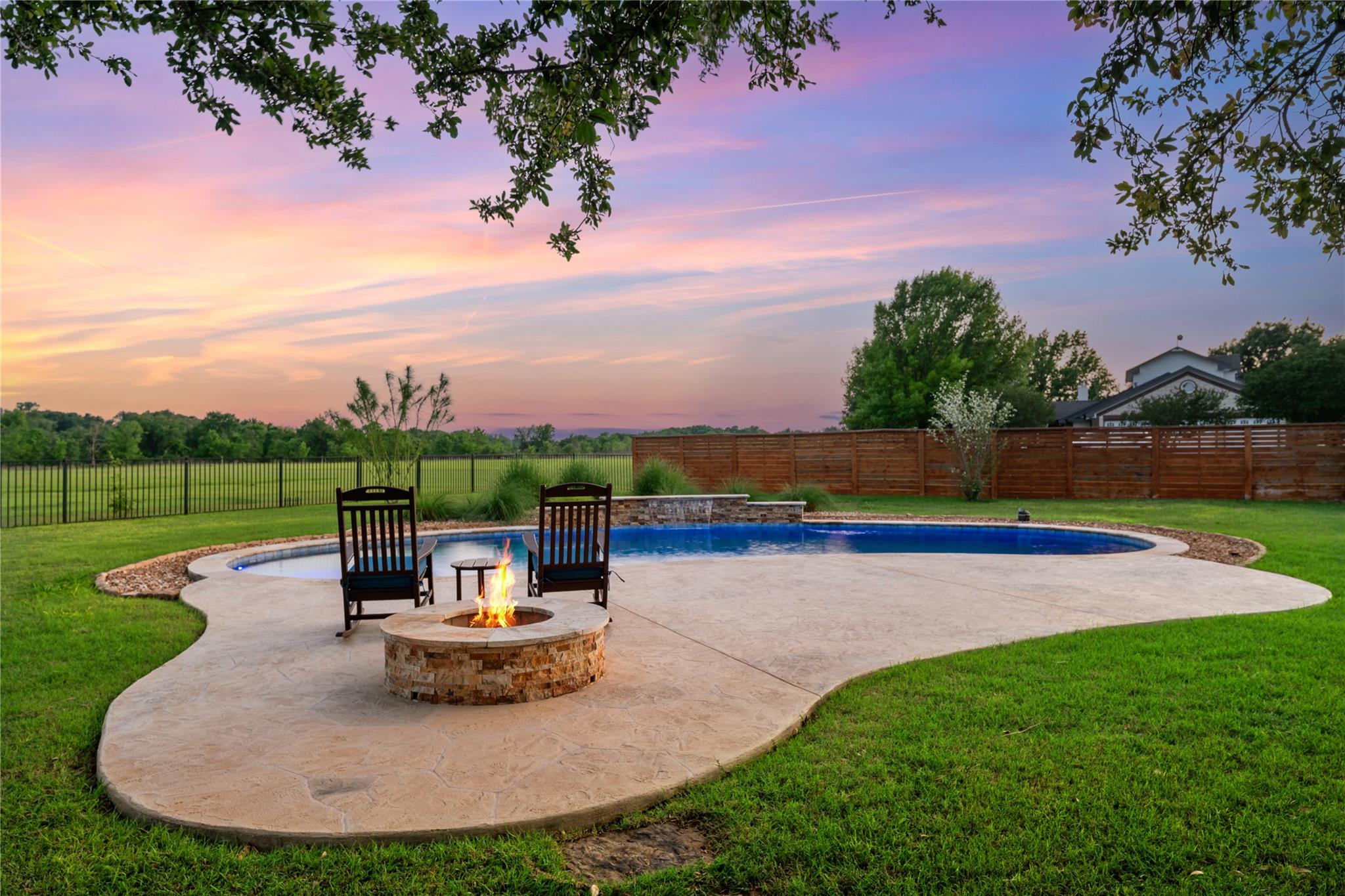 266 Courtnees WAY