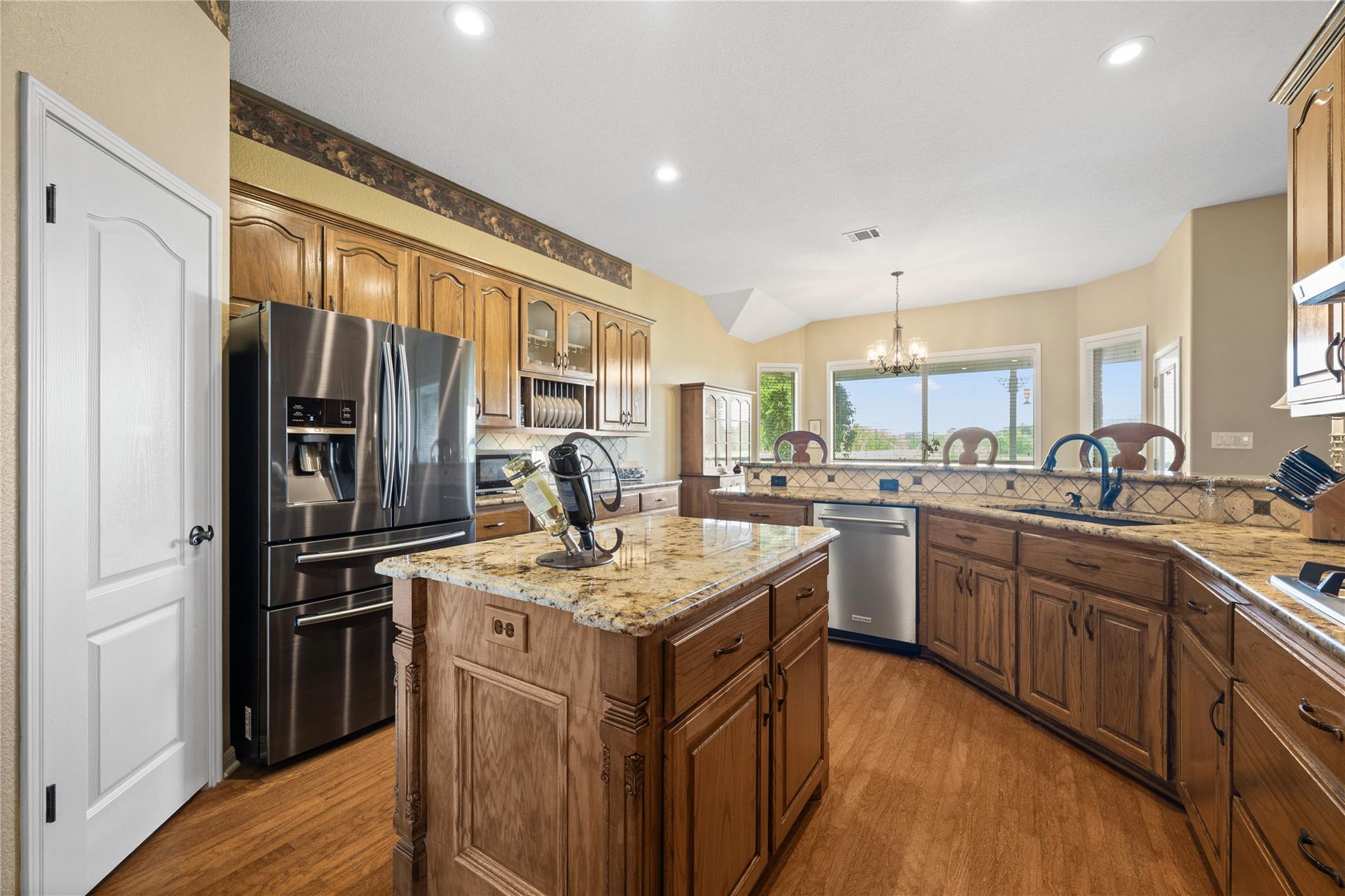 266 Courtnees WAY