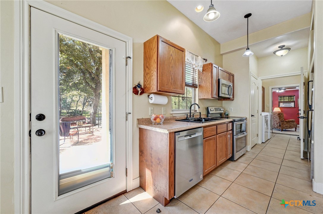 1401 Thurman Road