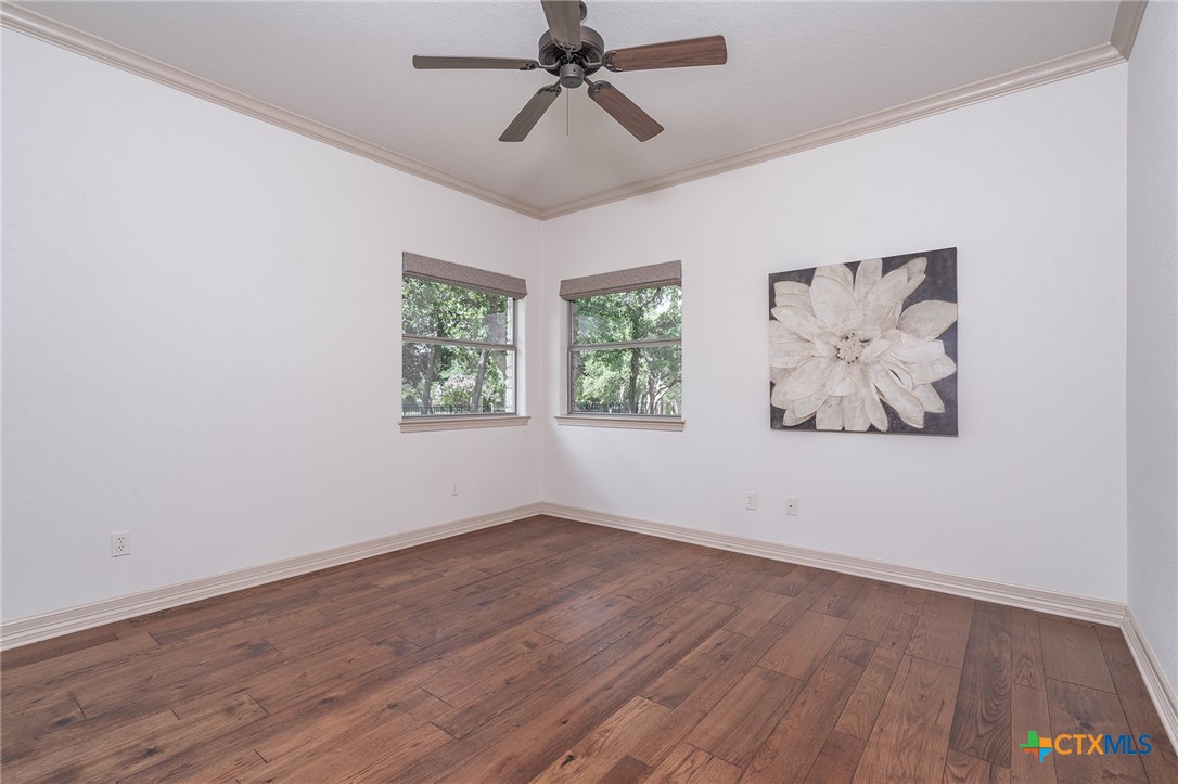 201 Roble Roja Drive